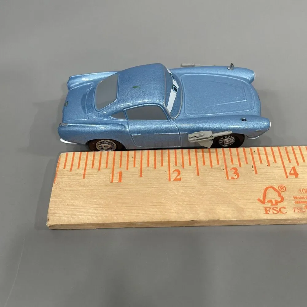 Disney Cars Finn McMissile Silver Secret Agent Spy Mattel Diecast Loose 1:55